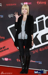 组图：BlockB等亮相选秀节目《Voice Korea》发布会