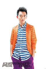 组图：郑恺休闲大片 五彩斑斓展示肆意青春