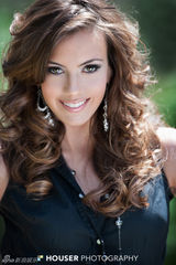 组图：2013美国小姐冠军出炉 25岁会计师问鼎