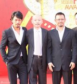 高清组图：邵兵全新造型亮相 继续独树一帜硬汉风