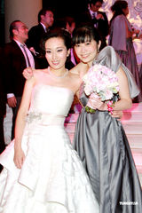 组图：谷祖琳与同学结婚 吴君如曾志伟等众星出席