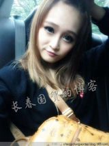 组图：赵本山妻女罕见美照曝光 女儿妞妞甜美