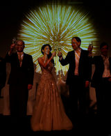 组图：张雨绮梦幻礼服亮相 身姿优雅雍容华贵