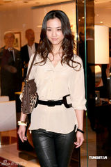 幻灯图：汤唯恭喜赵薇获千金 否认会做未婚妈妈