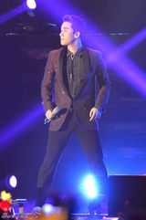 组图：BIGBANG三成员与香港粉丝共度情人节