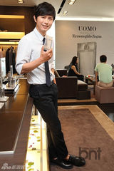 组图：《绅士的品格》金民钟出席香水上市活动