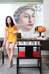 组图：周迅登家居杂志创刊号 混搭桃之夭夭中国风