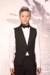 组图：金俊秀台湾将开唱 不计形象大吃特吃