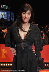 幻灯图集：《杀手在我心》首映 女演员玉腿抢镜