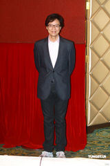 幻灯图：陈志云首回应涉贪事件 面带笑容坚强面对