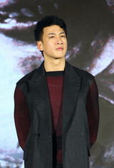 组图：《英雄之战》预售过亿 片方称商业机密