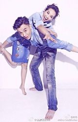 组图：元宵情人双节 范冰冰嘟嘴森蝶送妈妈礼物