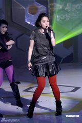 高清图：容祖儿等录节目 阿娇(钟欣桐)阿Sa(蔡卓妍)合体献唱