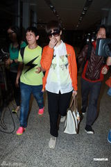 组图：容祖儿回港避谈何韵诗