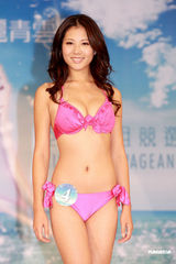 高清组图：亚姐出席竞选活动 比基尼泳衣秀身段