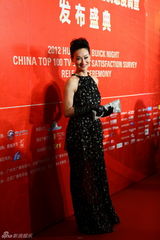 组图：吴奇隆刘诗诗李小璐等亮相华鼎奖红毯