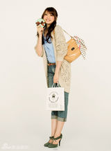 组图：日本模特宫田聪子示范89款秋季服饰搭配