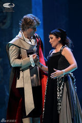 组图：奇幻版《灰姑娘》亮相 罗西尼歌剧首进大剧院