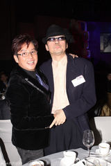 组图：方大同王菀之分获金帆音乐奖最佳男女歌手