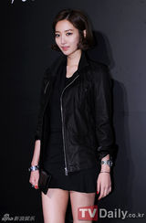 组图：韩星金贤重李东健SEVEN等出席名牌展示会