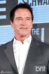 组图：施瓦辛格金知云出席《背水一战》记者会