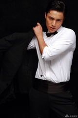 高清图：陈坤袁泉另类海报 演绎大老婆小丈夫主题