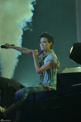 组图：李宇春南京个唱华丽落幕 12月15日登陆广州