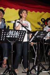 组图：谭咏麟郑欣宜许廷铿参与公益帮助饥饿儿童