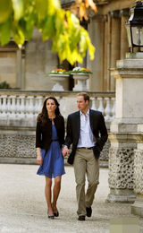 高清图：威廉凯特婚后首亮相 牵手度周末暂缓蜜月