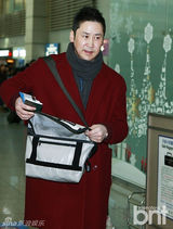 组图：申东烨收美国《SNL》节目邀请出国