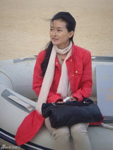 组图：《漂亮主妇》王艳自备服饰 装束受追捧