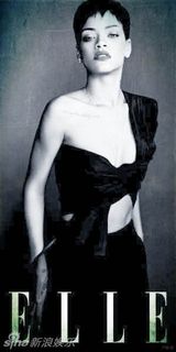 组图：蕾哈娜半裸秀美背 烈焰红唇似性感猫女