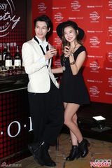 组图：严爵将与NS允智同台飙歌 相约私下拼酒