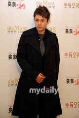 组图：韩国演员安在模1月9日下午举行婚礼