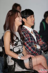 组图：林心如汪东城亮相 靓丽帅气二人抢镜