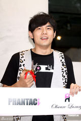 高清图：周杰伦常去教会但并未受洗礼 称信仰很重要