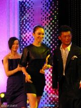 幻灯图：范文芳亮相《俏佳人》 幸福想与老公分享