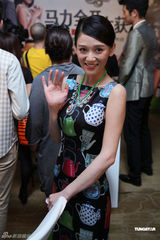 组图：《胜女》发布会陈乔恩张翰秀剧中爱情