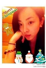 组图：李思思生活照曝光 一改春晚范儿变萌少女