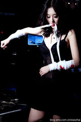 幻灯图集：兽兽新浪博客上曝光新写真 妩媚性感