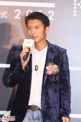 组图：谢霆锋否认介入王菲婚姻传闻