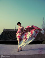 幻灯图：梅婷拍摄清新图片 笑意盈盈面若桃花 