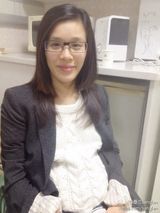 组图：桑兰儿子首曝光 丈夫黄健抚摸爱子