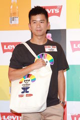 组图：林海峰跨行做设计师 笑称要离开演艺圈