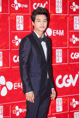 高清组图：张东健宋慧乔梁朝伟齐聚中国电影节