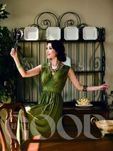 组图：汤灿拍杂志大片 美丽好主妇尽展贤淑温婉