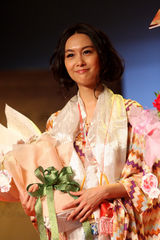 幻灯图集：《芳香之城》开机 朱茵变身国产阿凡达