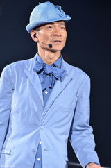 高清组图：刘德华香港个唱第四场 李克勤现身合唱