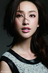 组图：张俪最新写真曝光 将“米琪风”进行到底