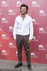 高清图：《一个女人》发布 导演吉亚塔携老公秀恩爱